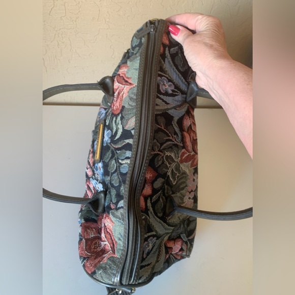 Vintage Jordache Floral Tapestry Weekender Bag - Picture 9 of 9